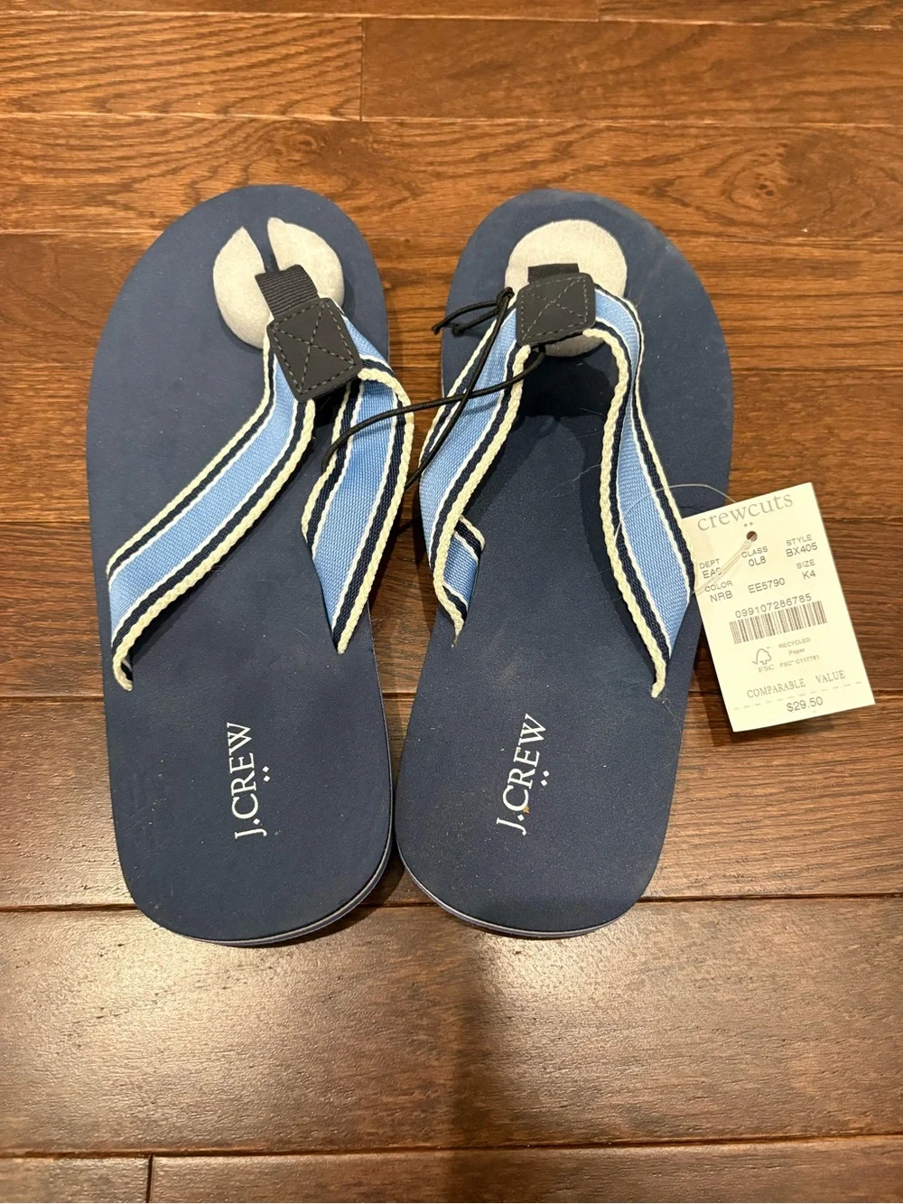 NWT Crewcuts by J.Crew Boys Stripe Flip Flop Sandals Navy Blue Size 4